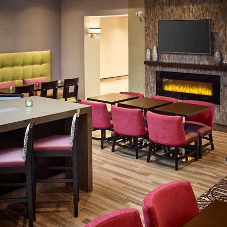 Hampton Inn By Hilton Timmins Exteriör bild