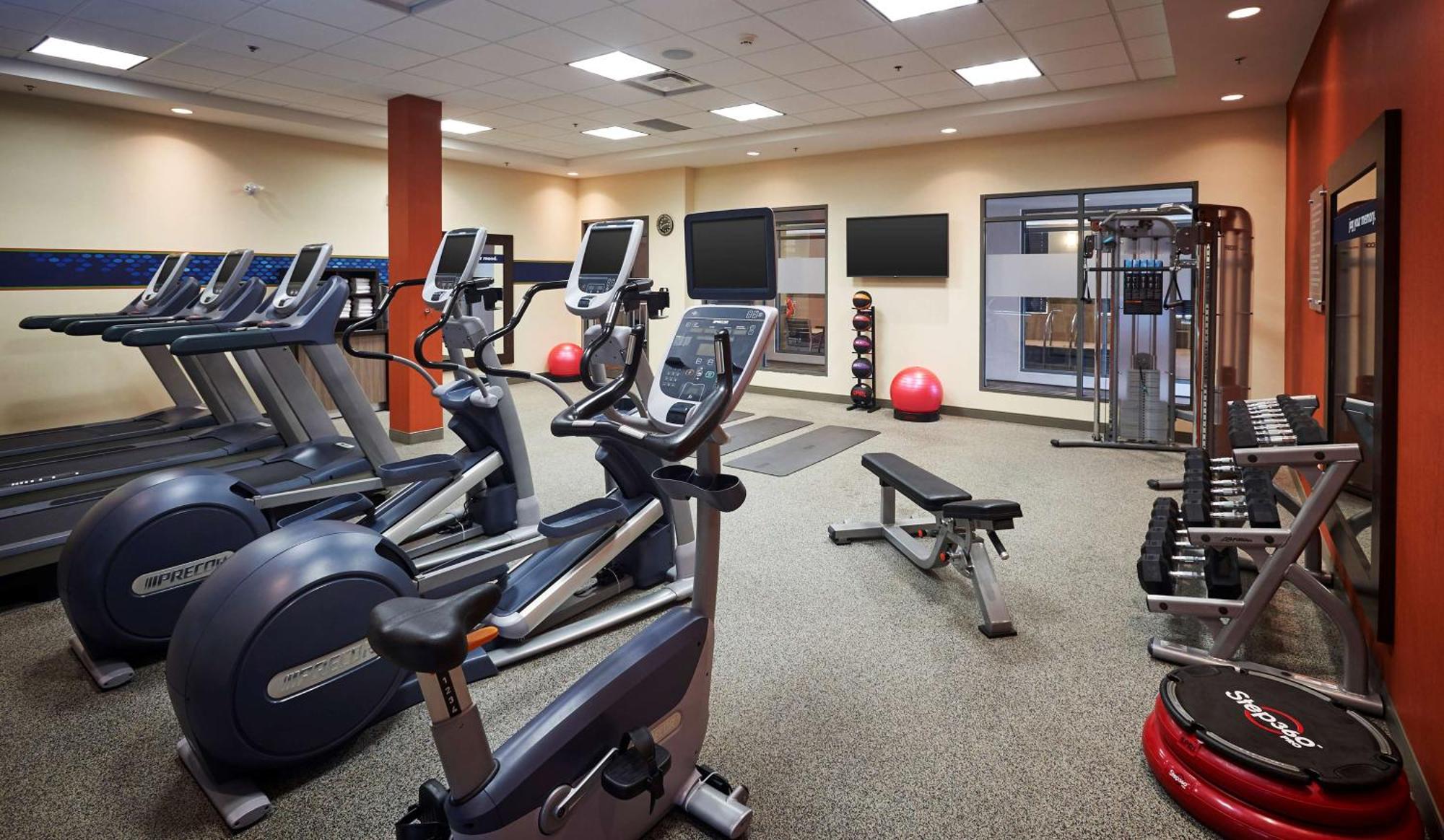 Hampton Inn By Hilton Timmins Exteriör bild