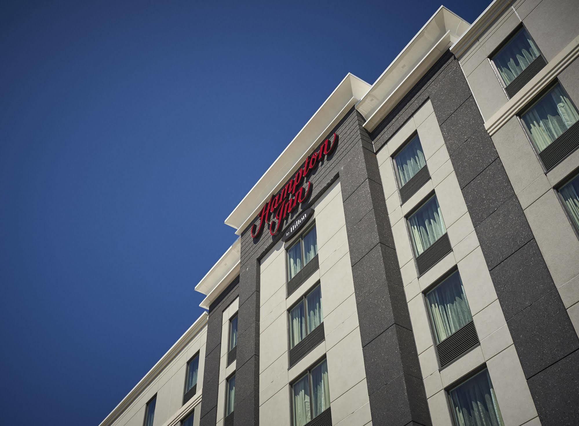 Hampton Inn By Hilton Timmins Exteriör bild